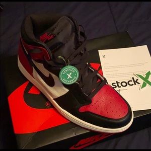 COPY - COPY - Air Jordan 1 bred toe